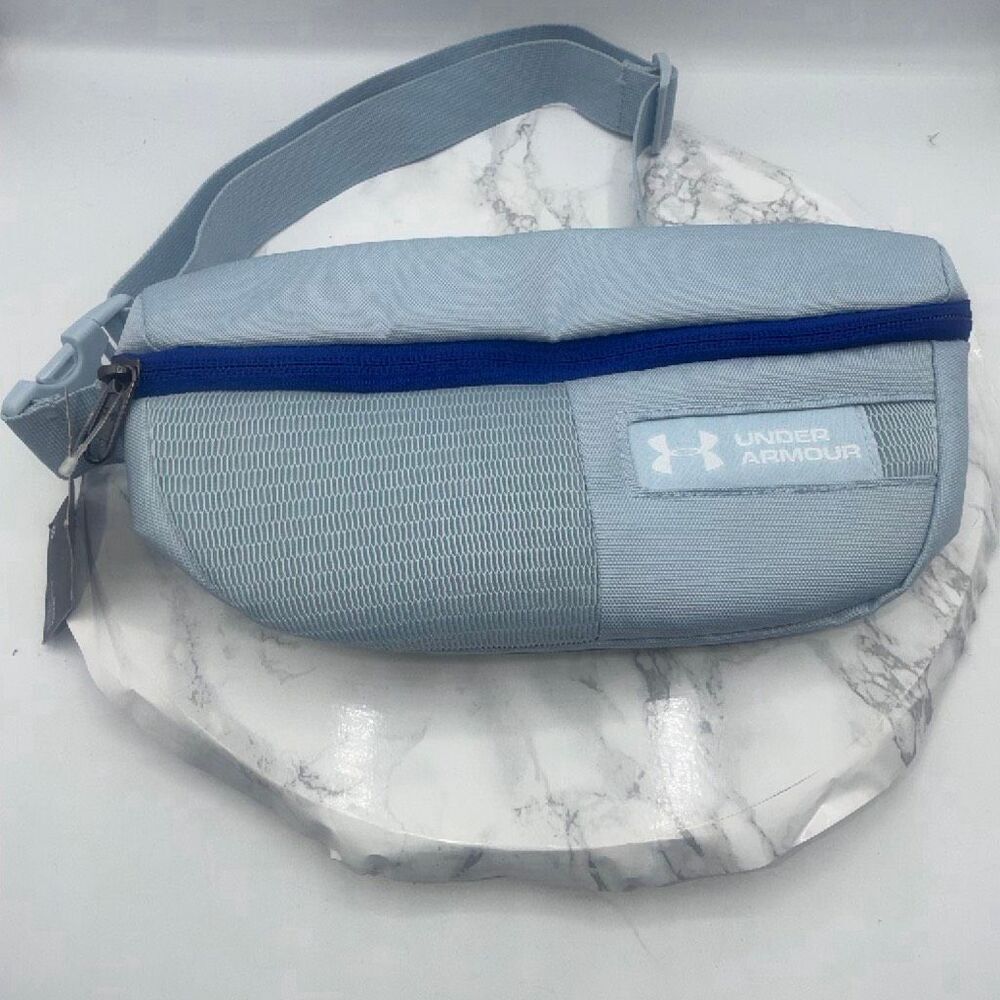 UNDER ARMOUR Light Blue Unisex 2.5L Waist Bag-NWT!